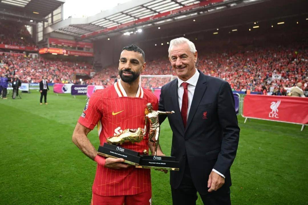 AC米兰赛后门线救险;志在足总杯名次提升;更衣室稳定;赛季目标并未改变的简单介绍 AC米兰赛后门线救险;志在足总杯名次提升;更衣室稳定;赛季目标并未改变的简单介绍