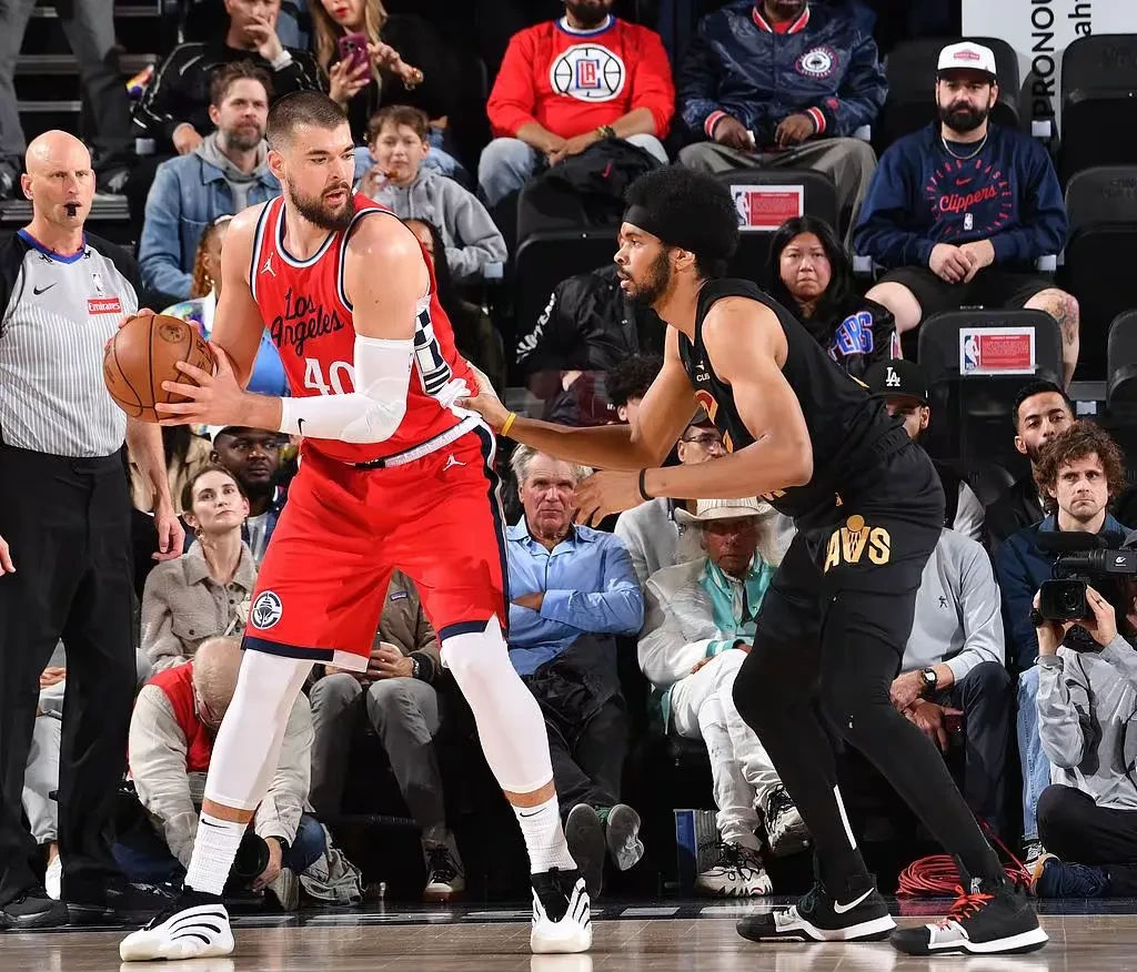 赛后明尼苏达森林狼备战英超,内部沟通细节曝光,赛场秩序良好,细节决定成败的简单介绍 赛后明尼苏达森林狼备战英超,内部沟通细节曝光,赛场秩序良好,细节决定成败的简单介绍