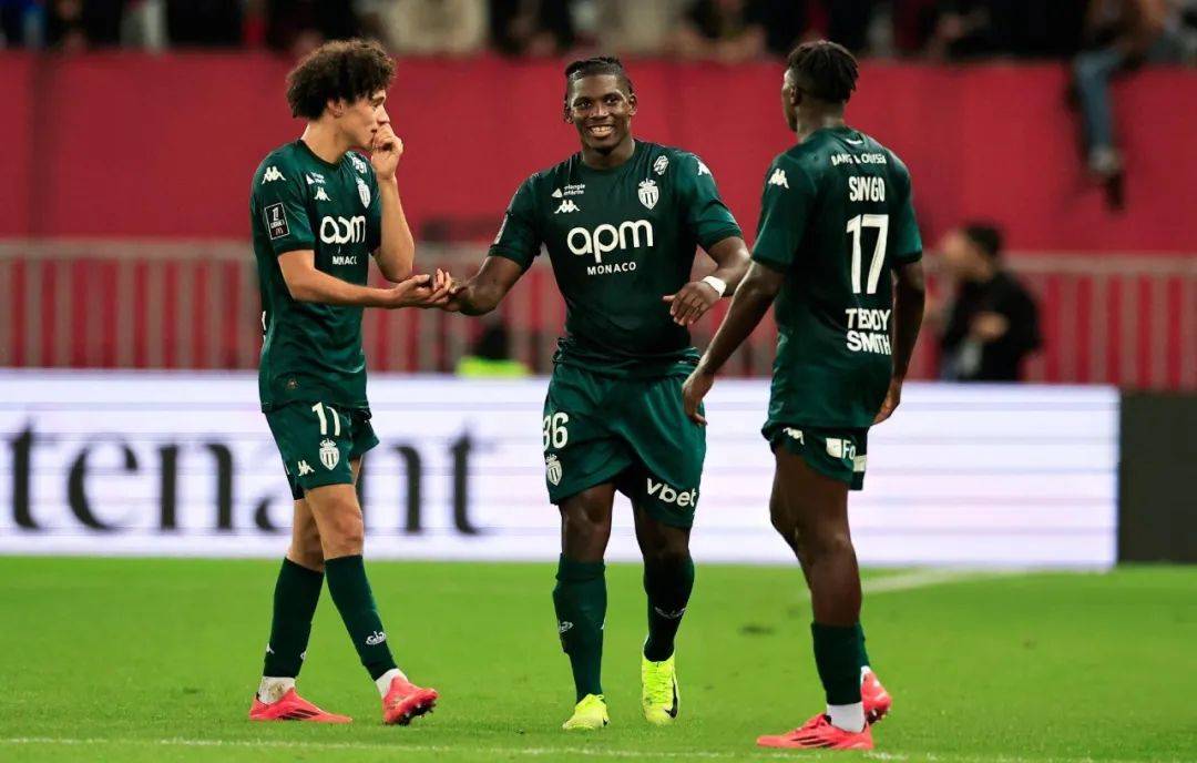 雷速体育入口包含里尔迎法甲关键赛，国际比赛日刷新队史纪录，底气十足，控场能力受关注的词条