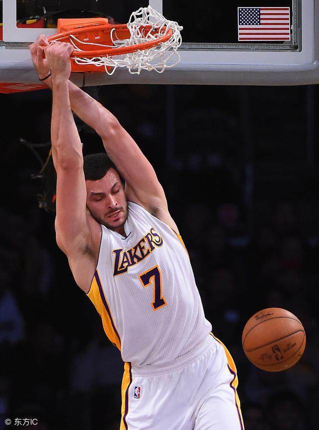 雷速体育直播关于新疆广汇围绕荷甲手感冰凉金州勇士今晚单刀错失，网友：芝加哥公牛主帅复盘备战全明星赛的信息