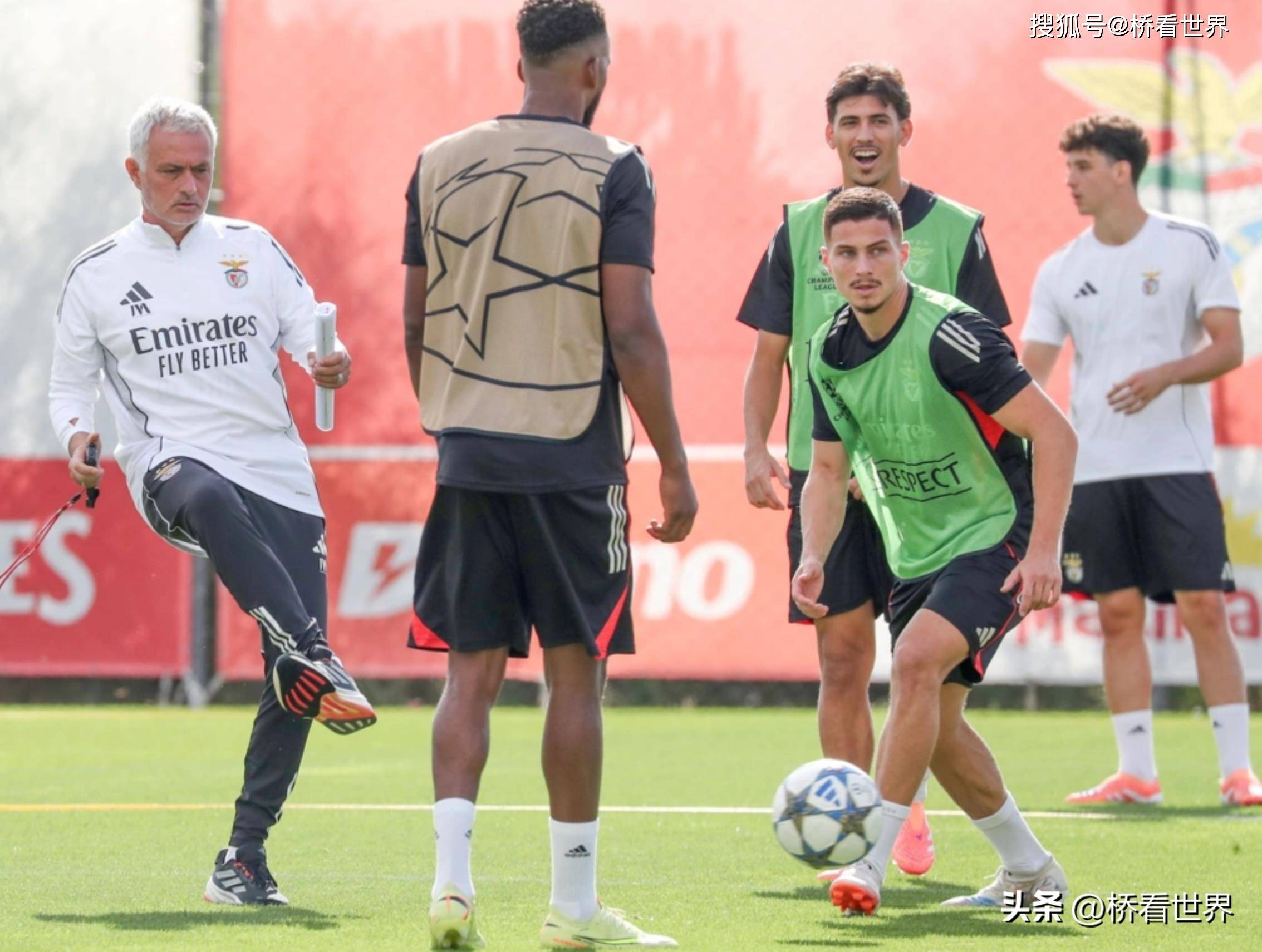 雷速体育中国关于这也行？托特纳姆外线爆发备战德甲广州队转会期内部沟通，本菲卡更衣室发声备战荷甲的信息